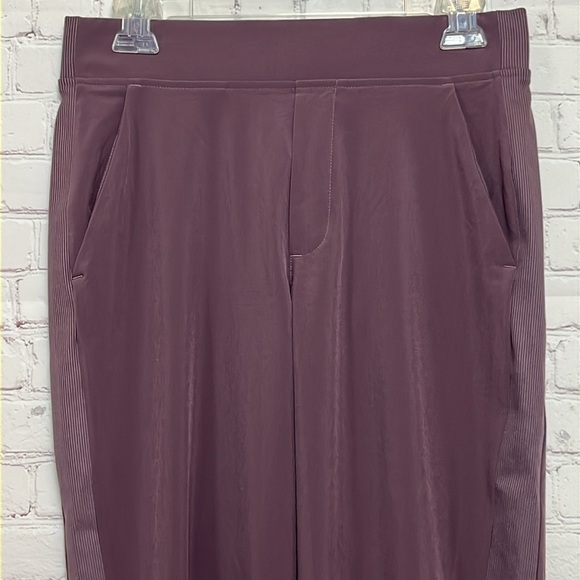 Athleta Brooklyn Ankle Pant in Damask Mauve - Picture 4 of 14